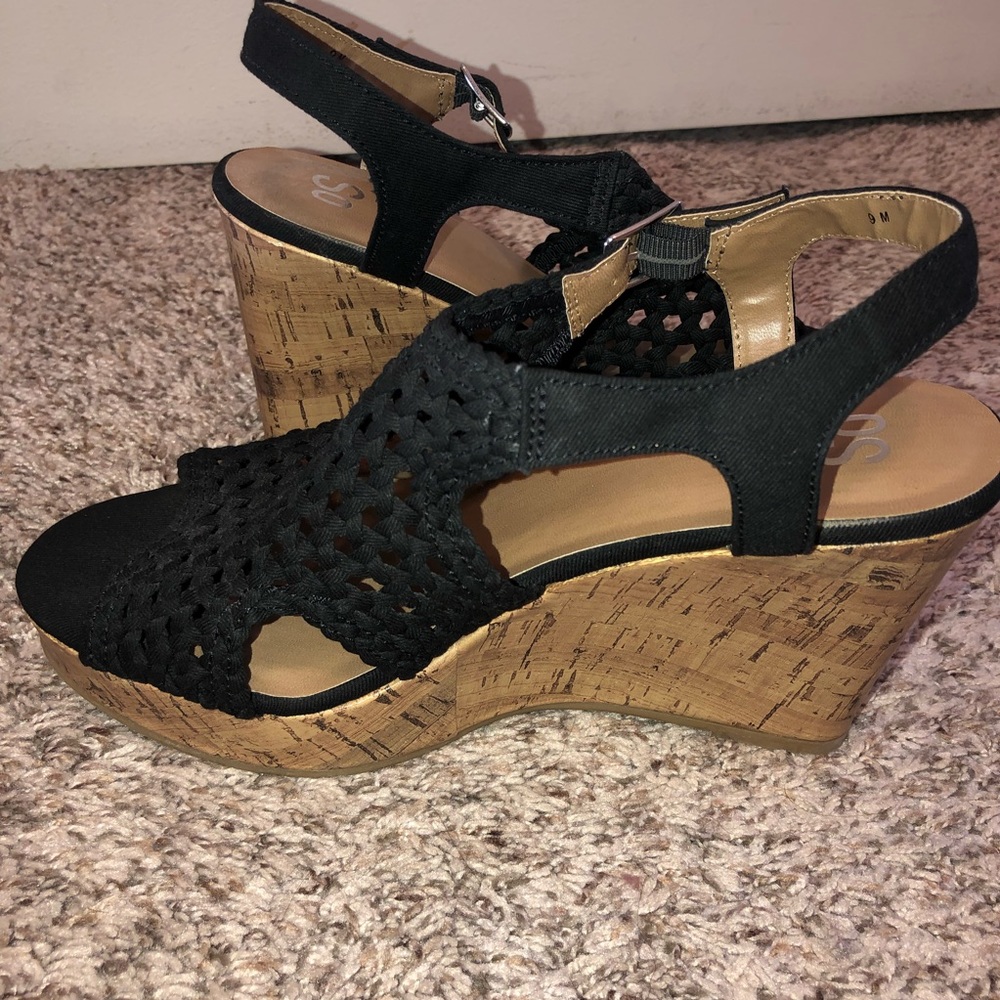 Black Wedges- Size 9